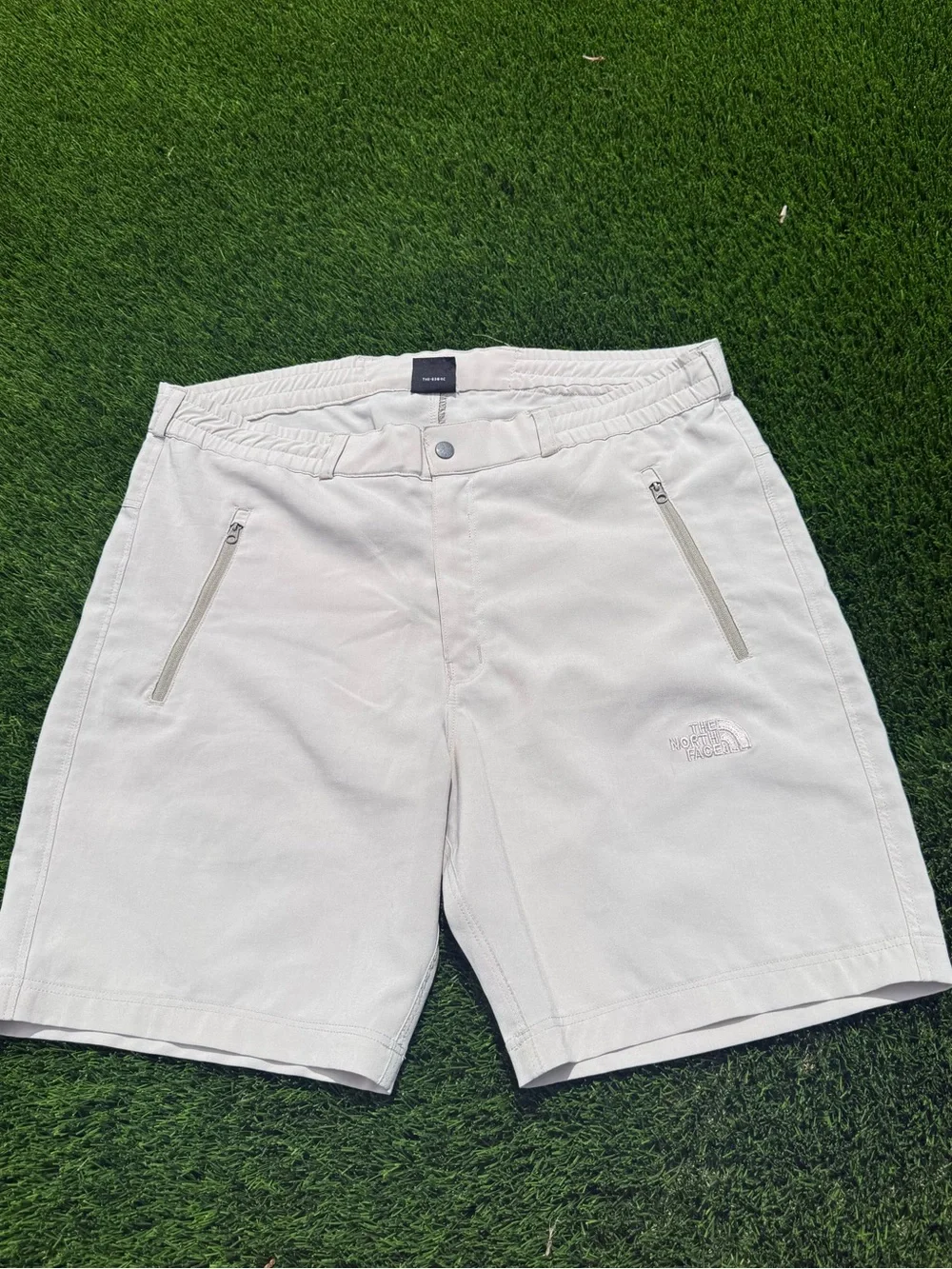 The North Face Summit Series Men’s Off-White hiking travel Shorts